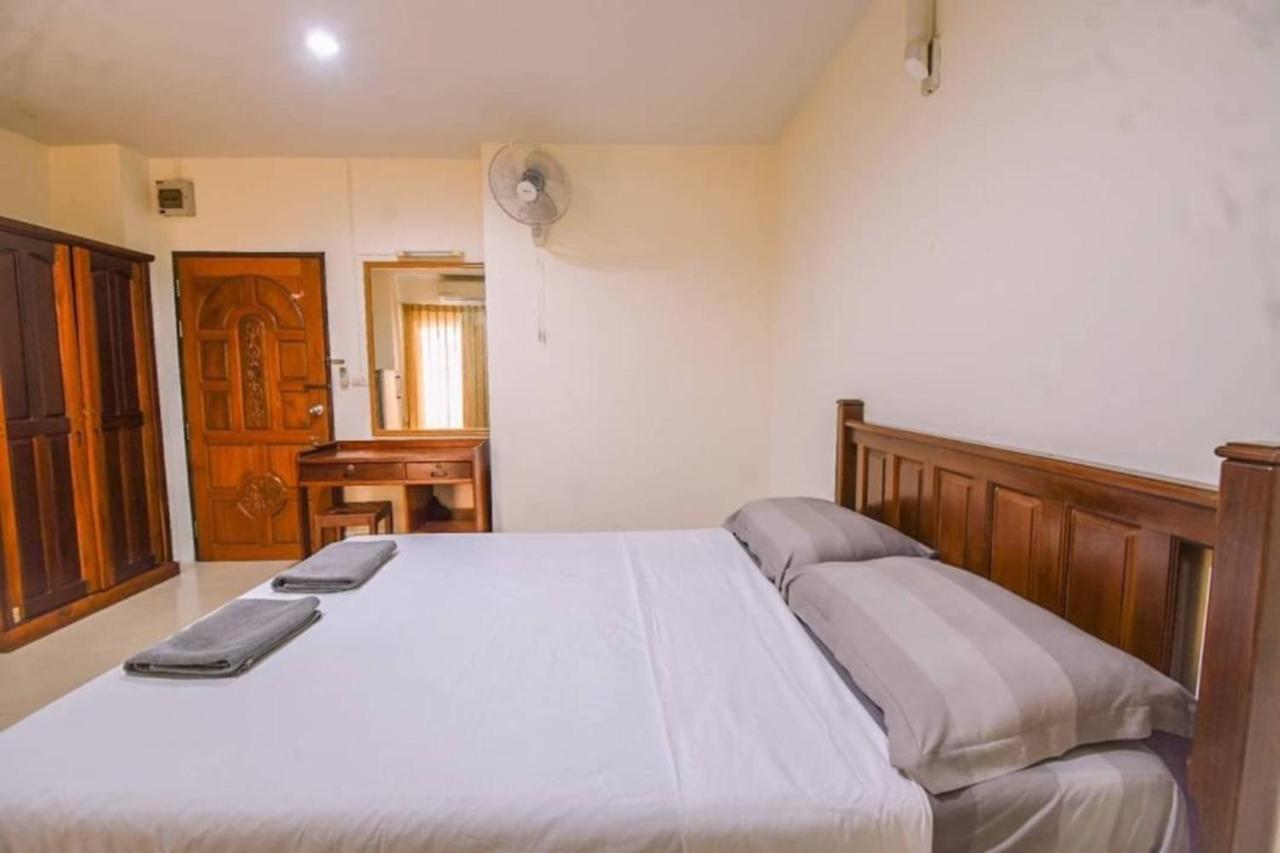 Oyo 75398 The Wanna Hotel Pattaya